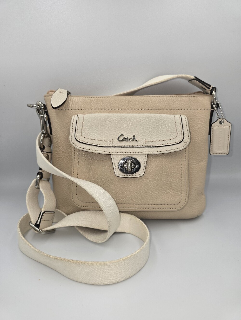 COACH Small Two-Tone Neutral Pebbled Leather Crossbody Beige Cream Turnlock **